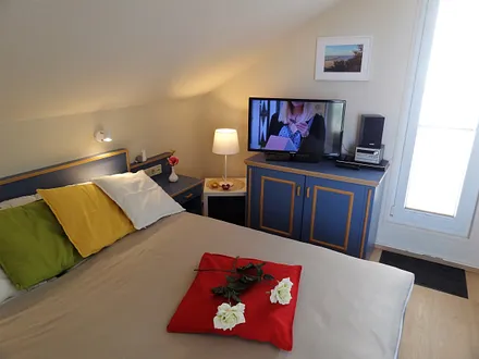 32" LED TV, Hifi Anlage Blu-Ray- Player