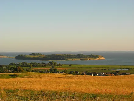 Blick von den Zickerschen Bergen nach Groß Zicker und Klein Zicker