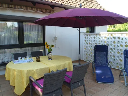 Riesige Sonnenterrasse - Sonne von morgens bis abends