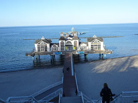 Seebrücke Sellin 7 km entfernt