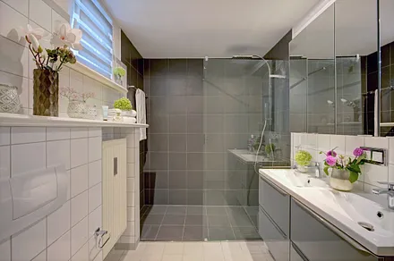 Bad en Suite mit Dusche