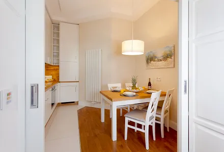 Küche mit Essbereich