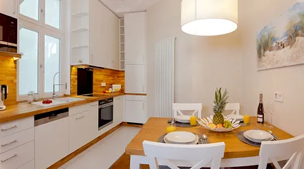 Küche mit Essbereich