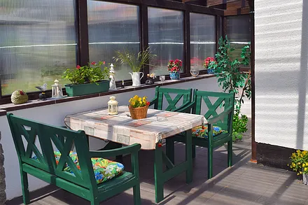 überdachte Terrasse