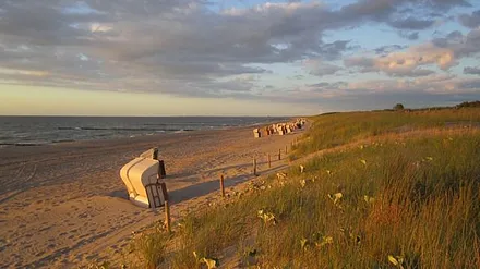 Abendstimmung am feinen Sandstrand