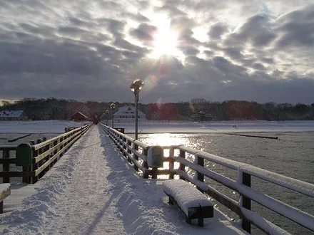 winterliche Seebrücke