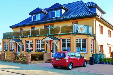 Pfannkuchenhaus-Dierhagen, FeWo 2 oben links!