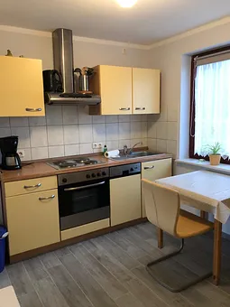 Typ 1/1 Küche mit GS, Kühlschrank mit Gefrierfach (Parterre)