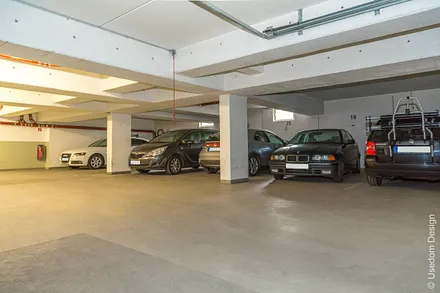 Tiefgaragenstellplatz