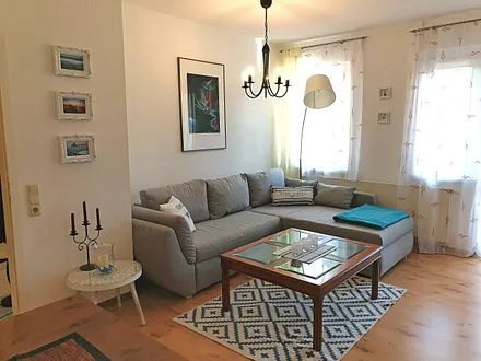 Wohnzimmer mit Schlafcouch