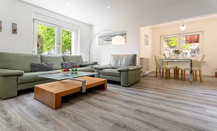 Wohnzimmer mit Essecke