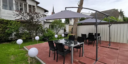 Terrasse mit Grill und Feuerschale
