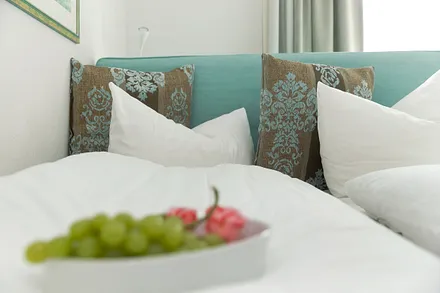 2. Schlafzimmer mit Doppelbett