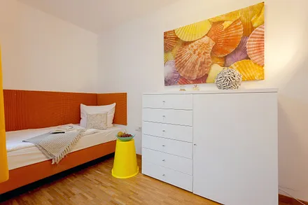 2. Schlafzimmer mit zwei Einzelbetten