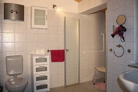 FeHaus lila - Bad - Bild I