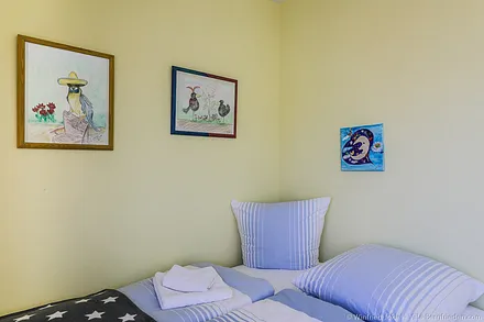 Schlafzimmer 2