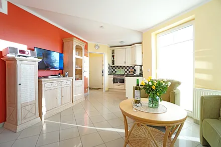 Wohnzimmer mit Flachbildfernseher