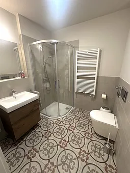 frisch saniertes Bad