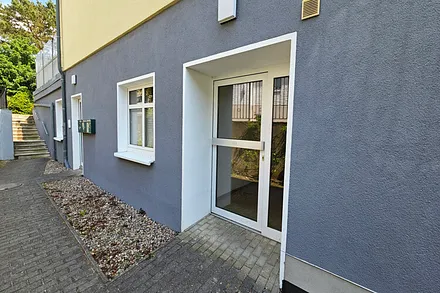 Eingangsbereich zur Ferienwohnung, geradeaus der Zugang zum Strand