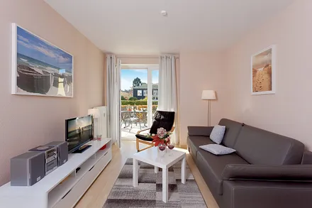 Wohnbereich mit angrenzender Terrasse