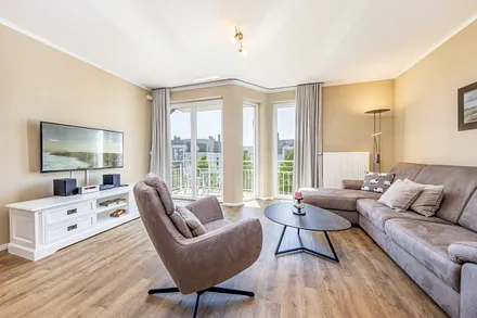 Herzlich willkommen im Ostseeurlaub - ein Strandkorb am Strand ist von Mai bis September inklusive! 