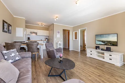 Flat-TV, Stereoanlage und kostenfreies WLAN sind vorhanden.