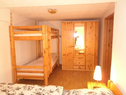 Hochbett im Schlafzimmer