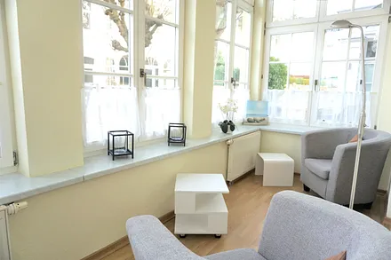 gemütliche geschlossene Veranda