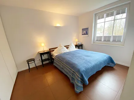 Schalfzimmer mit Kleiderschrank