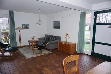 Wohnzimmer mit Eingangsbereich