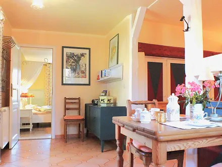 offener Küchen-Essbereich