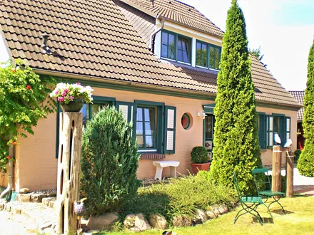 Klönhus Ansicht von der Ostseite, links das Apartment