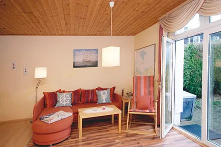 Couch & Schaukelstuhl, Zugang auf die Terrasse