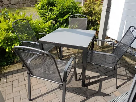 Überdachte Südterrasse