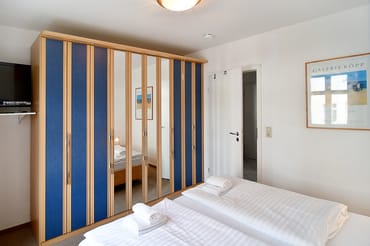 2. Blick in den Schlafraum