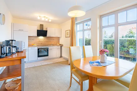 Küche mit Essbereich