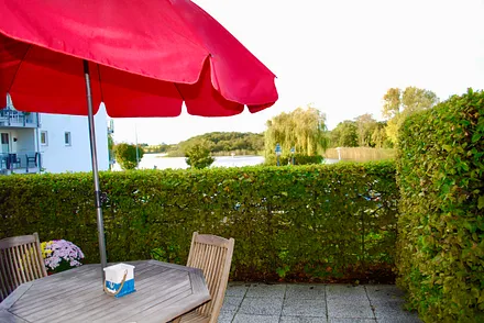 Der Schloonsee, von der Terrasse aus sichtbar