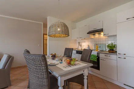 Voll ausgestattete Küche