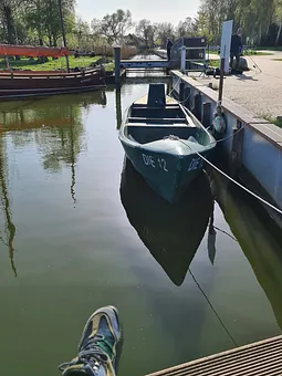 Hafen, welcher  ca 150 Meter entfernt liegt