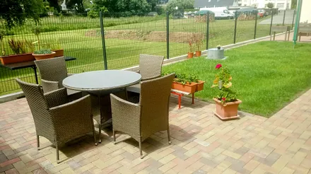 Sitzecke auf dem Hof