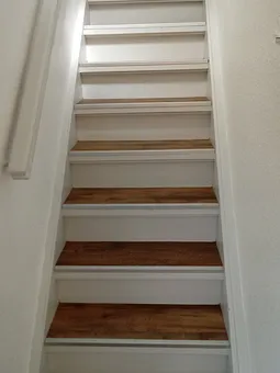 Treppe von unten nach oben