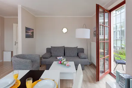 Wohnbereich mit angrenzender Terrasse