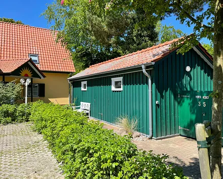 Abschließbares Fahrradhäuschen