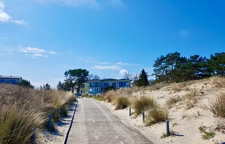 Blick vom Strand zum Haus