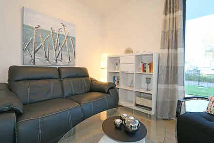 großzügige Couch