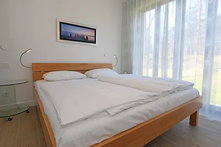 1. Schlafzimmer mit Doppelbett