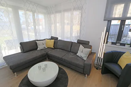 Wohnzimmer mit Wohnlandschaft