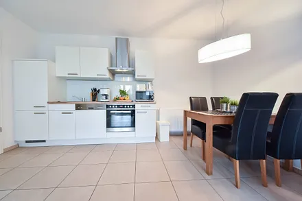 voll ausgestattete Küchenzeile