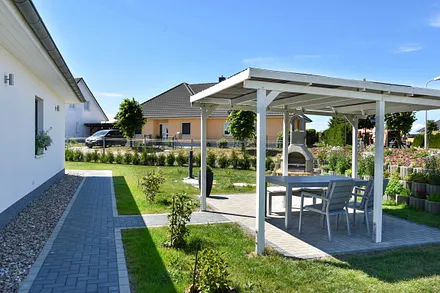 Terrasse zur Ferienwohnung