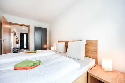 2. Schlafzimmer mit Doppelbett